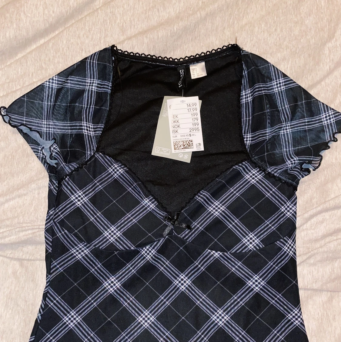 Rutig kort klänning - 91