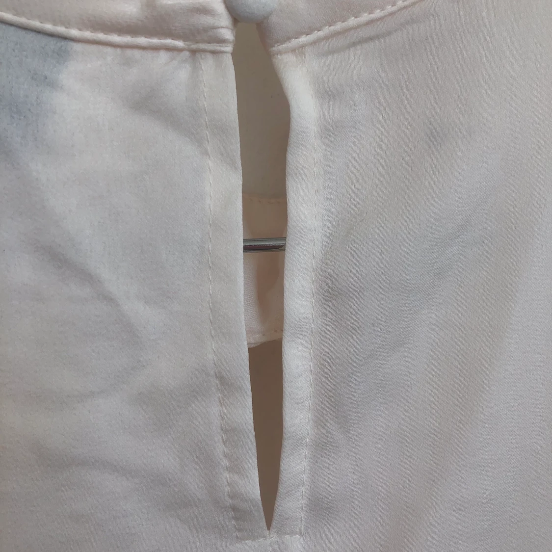 Superfin top från Gina! OANVÄND! - 91