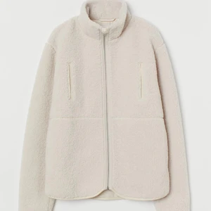 Teddy jacka hm - Slutsåld pilejacka från HM i storlek 170 (passar XS/S) Bra skick!