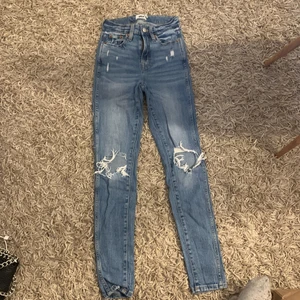 Byxor från lager 157 i storlek xxs  - Fina jeans från lager 157 knappt använda i storlek xxs 