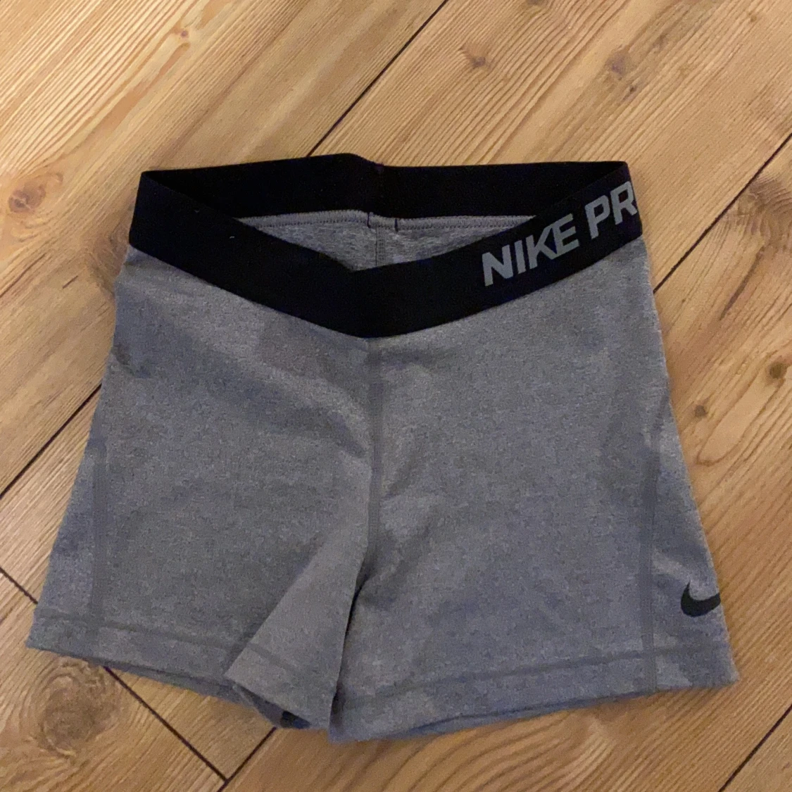 Nike pro shorts - 90