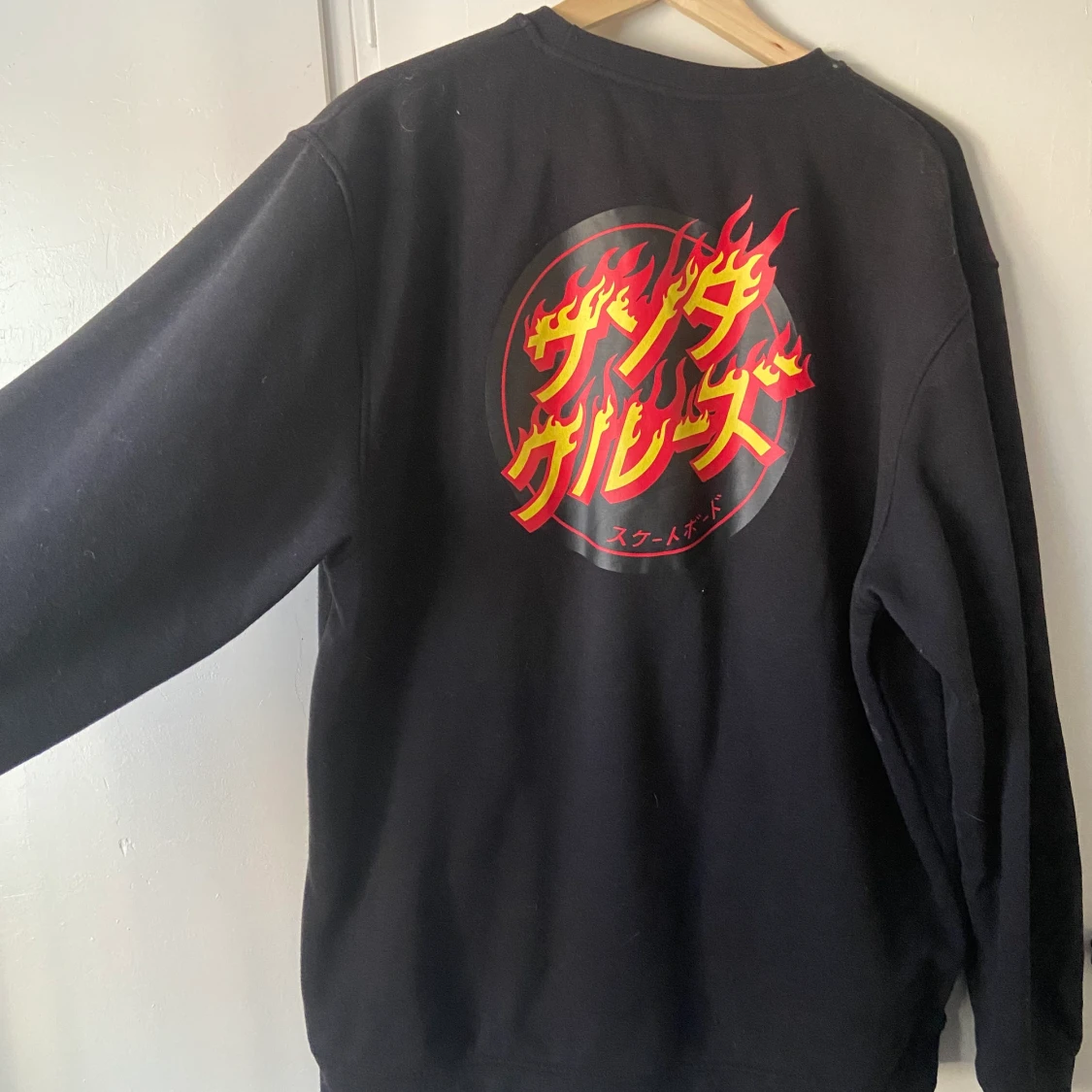 Santa Cruz Longsleeve (Flame Dot) - 90