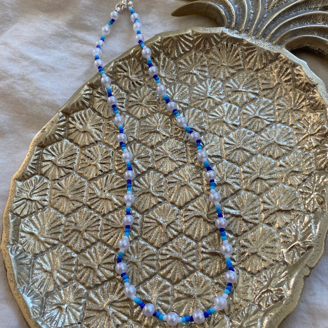 Fint blått halsband!