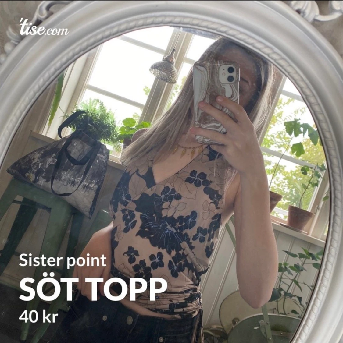 Fin topp med öppen rygg