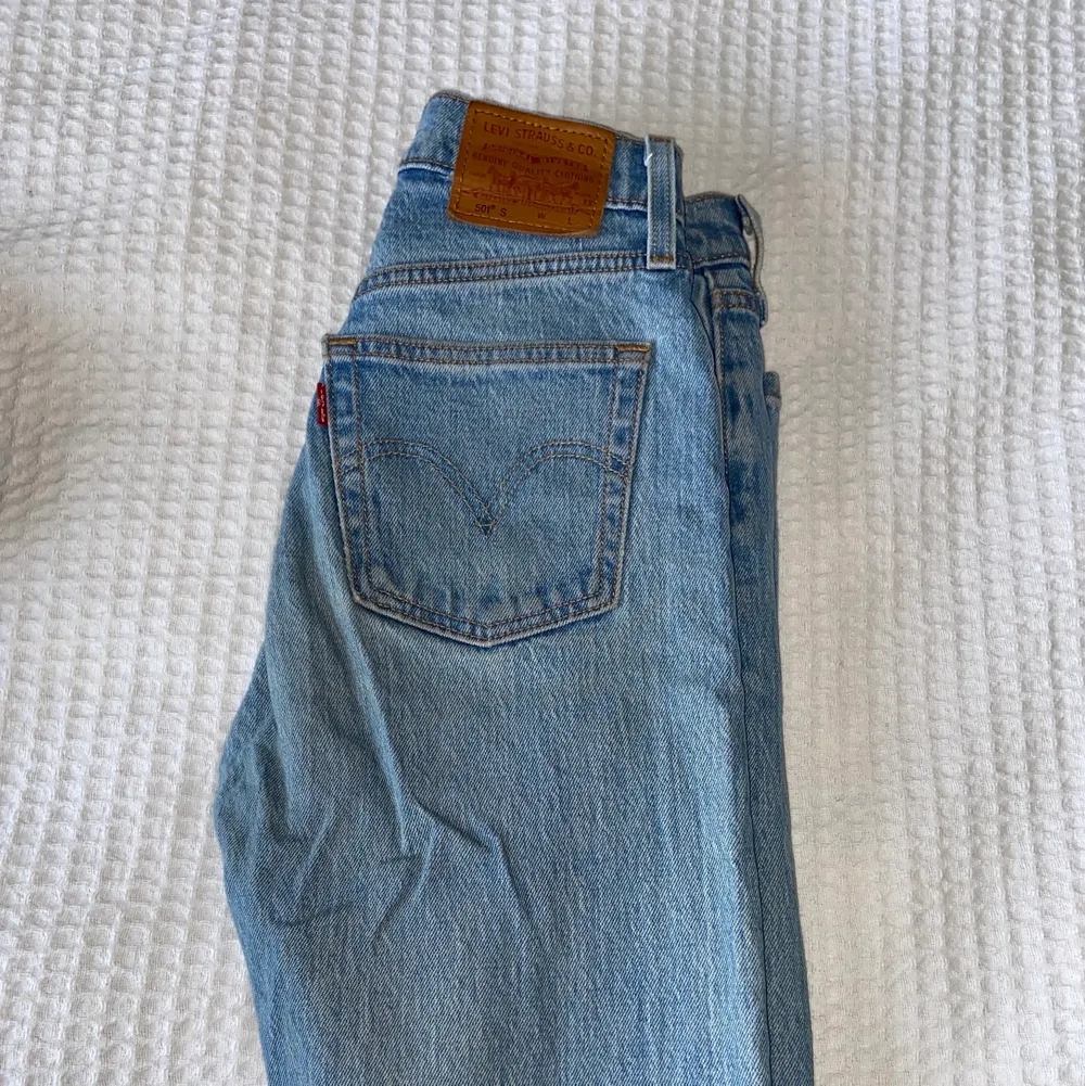 Levi’s jeans 501 S Skinny ljusblåa. Tvättas i 30°C. ✨. Jeans & Byxor.