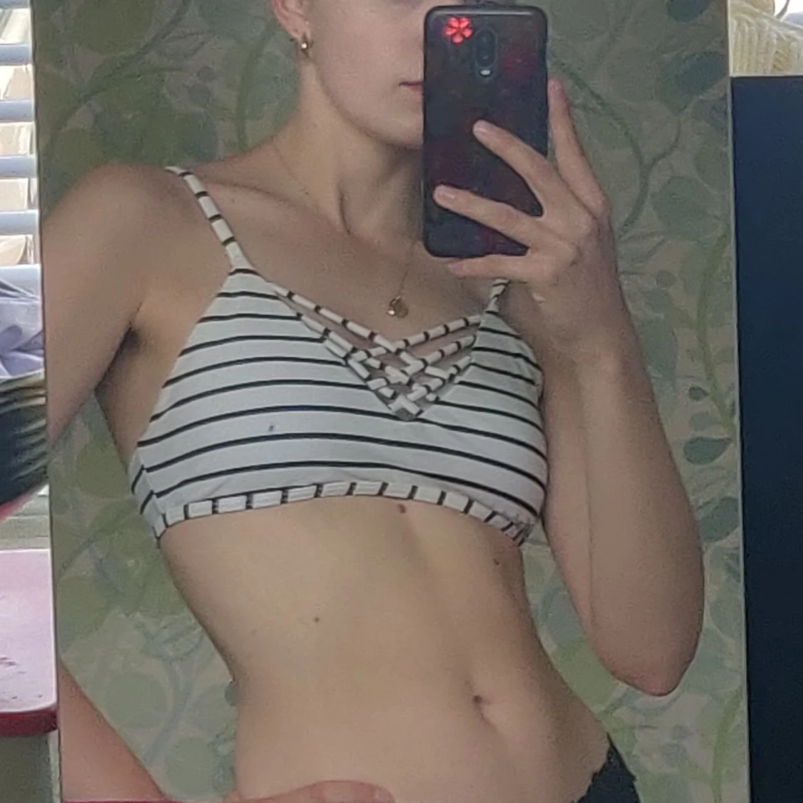 Sportig bikiniöverdel