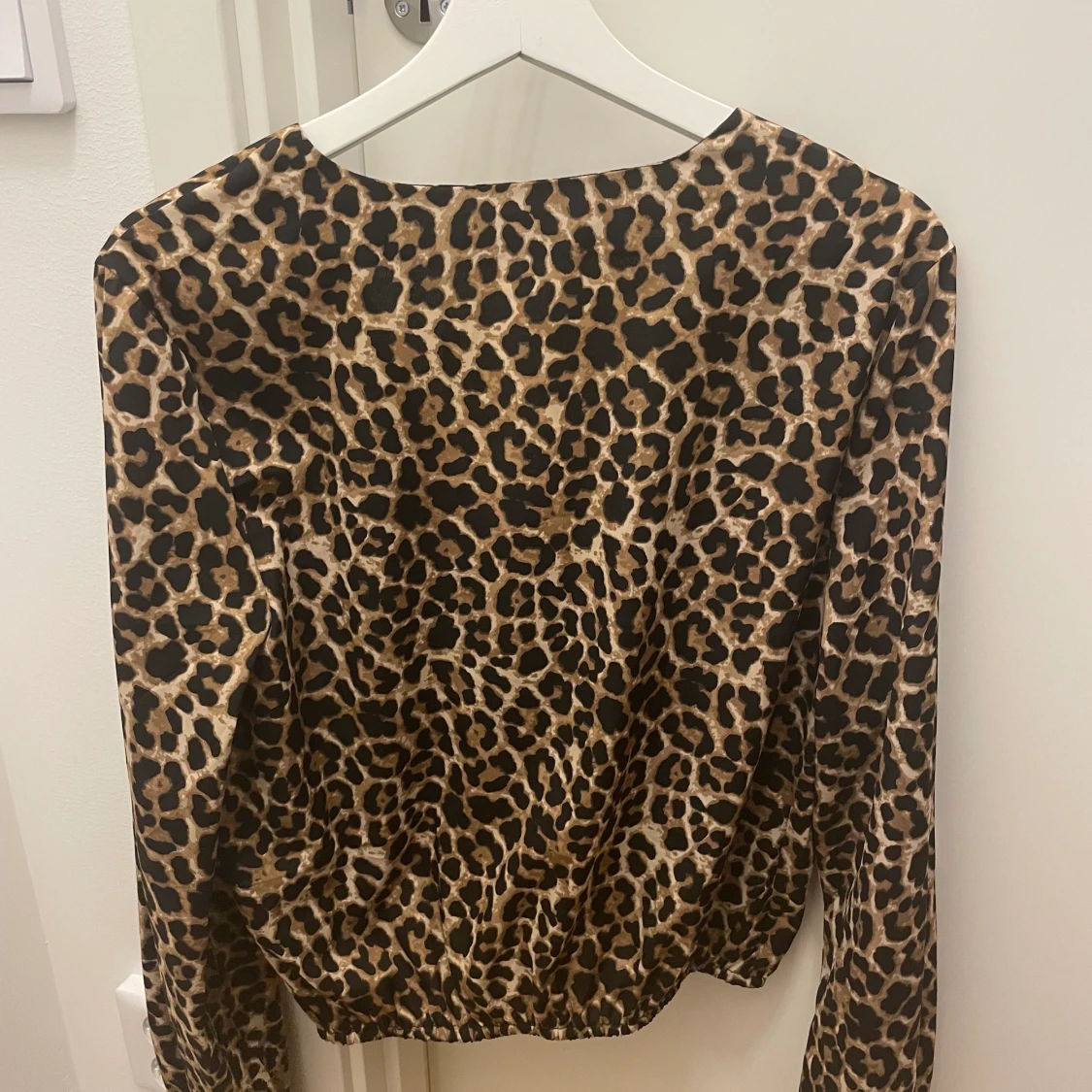 Leopard blus  - 90
