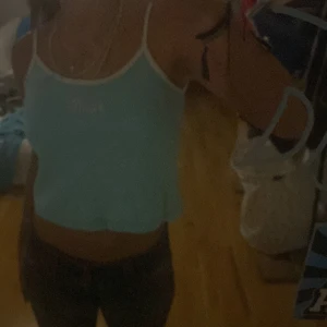 Topp - Topp från puma, använt skick men inga fel på den💞