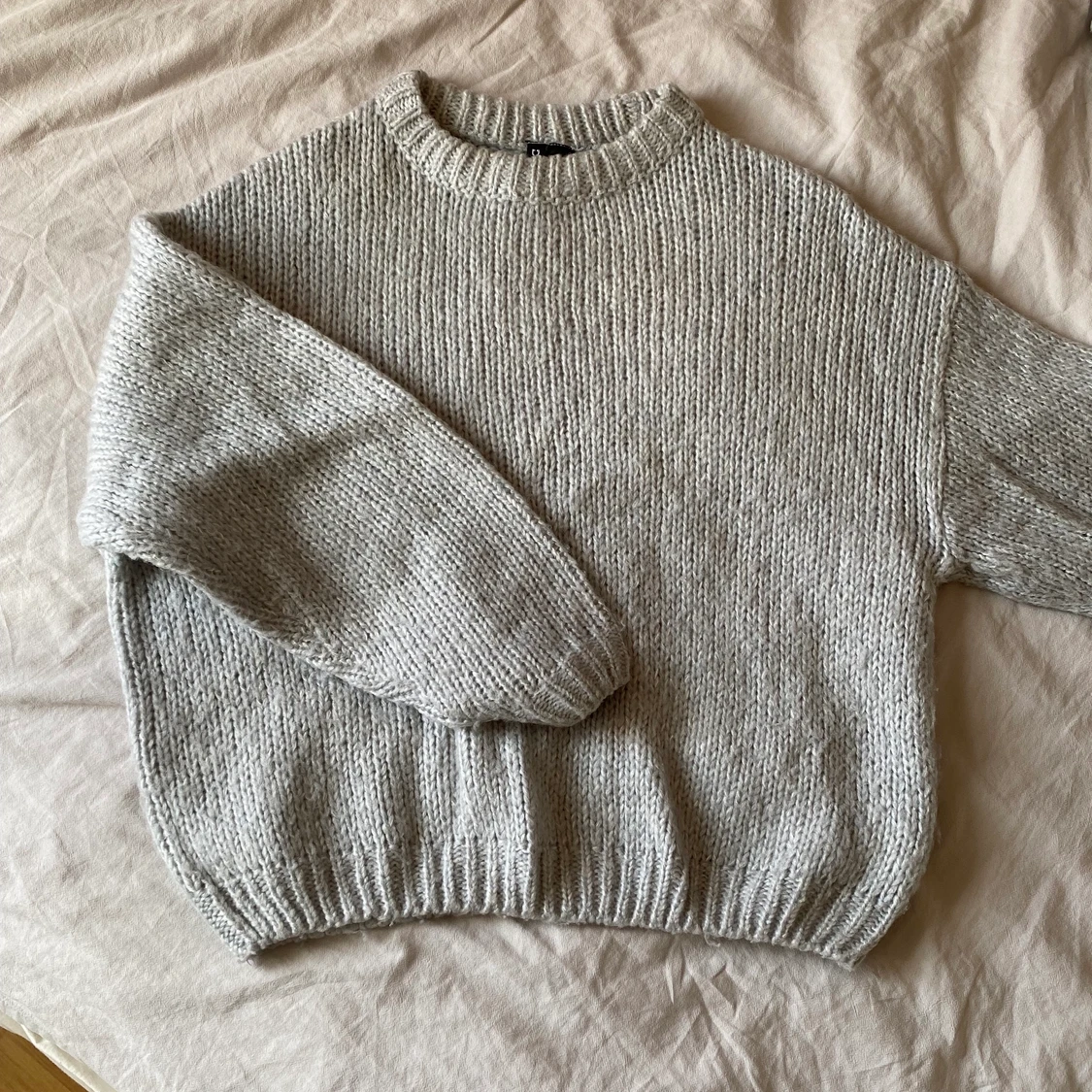 Grå stickad tröja - 90