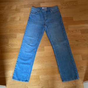 Hej! Just junkies jeans i färgen Curtis Mondo blue. Storlek 29/30  Det är herrbyxor och är raka i modellen  150 kr Avhämtning 