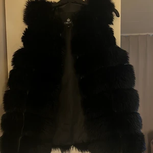 Väst - Denna gamla trendiga västen oanvänd 