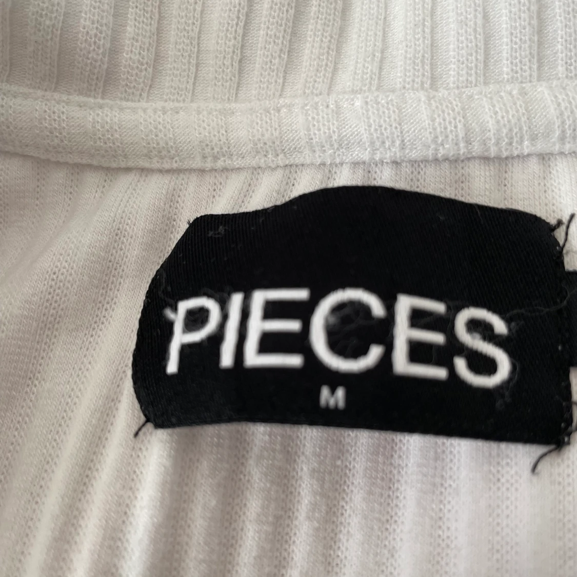 Fin vit kort tröja - 90