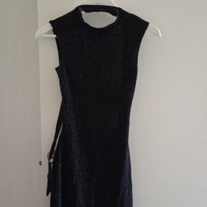 Fin klänning som man kan ha när man ska ut - Har inte en beskrivning