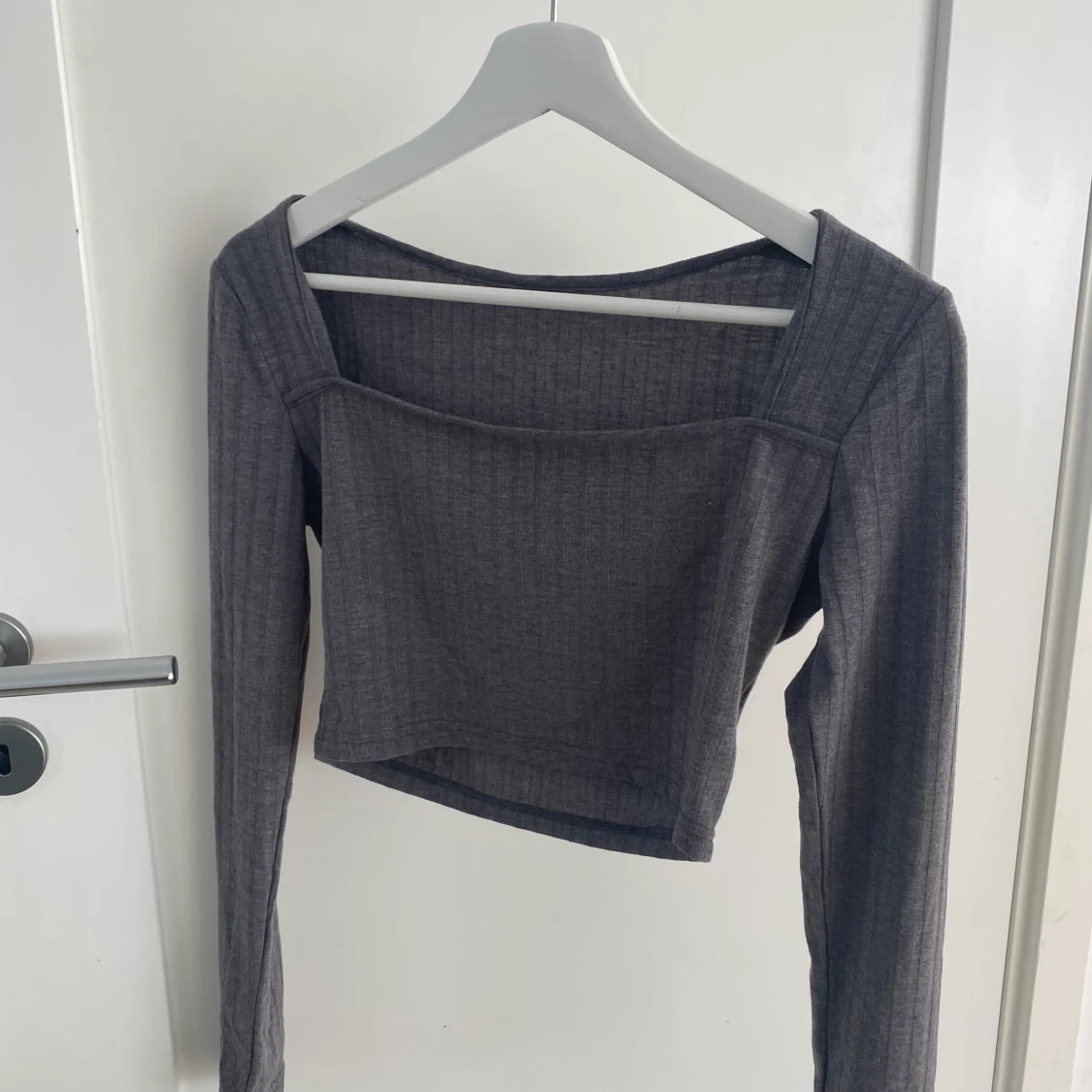 Långärmad crop top