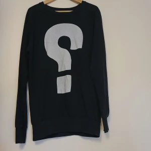 Sweet Sktbs sweatshirt - Sweet Sktbs sweatshirt. Blå med tryck.