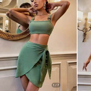 Shein - Fick hem min beställning idag då detta setet var för stort på mig men annars väldigt bra kvalite och ser exakt ut som på bilden. Kommer sälja den för 250kr ink frakt