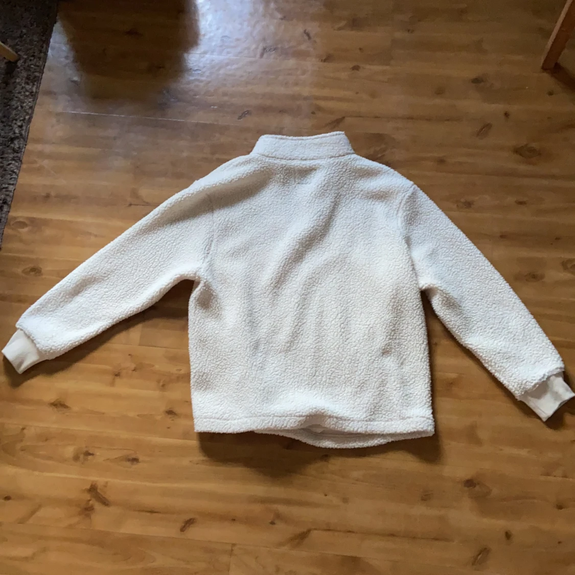 Old Navy sweater - 90