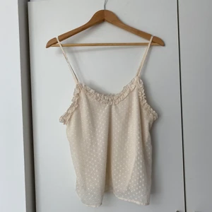 Linne  - Supergulligt linne från bikbok i storlek S 