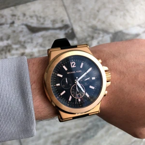 Michael kors klockan  - Michael kors klocka  Kan sänka lite priset för snabbt affär