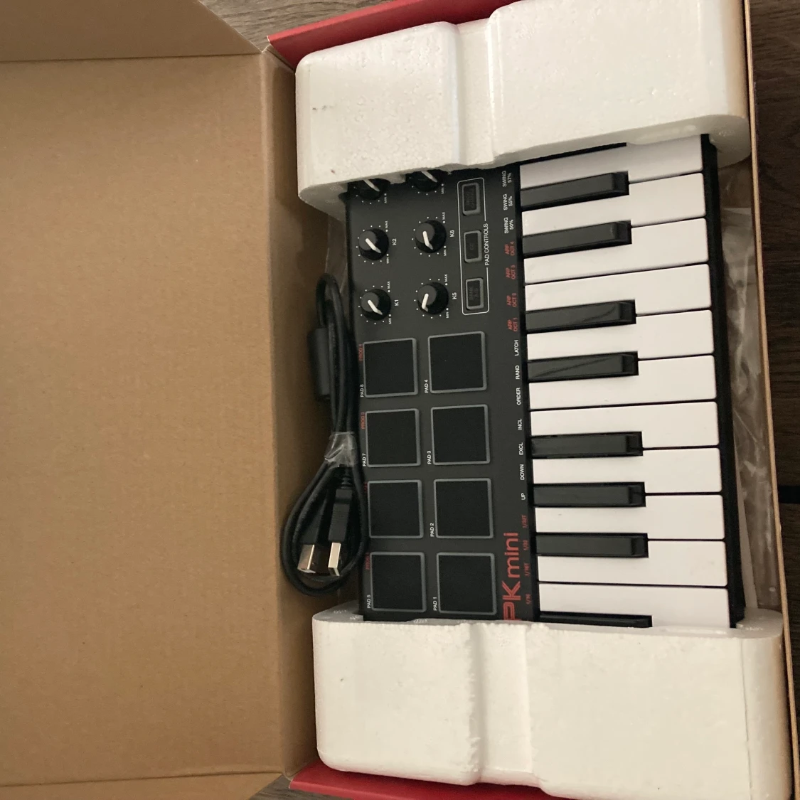 akai mpk mini - 90