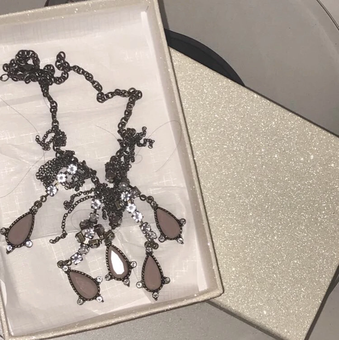 Ett ganska gammalt halsband!