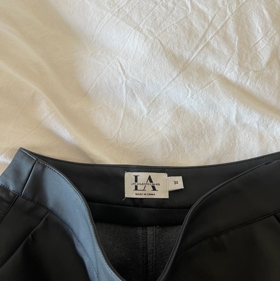 Linn Ahlborg x NA-KD byxor - 90