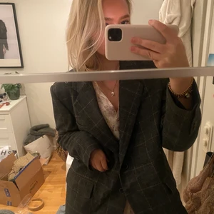 Kavaj - Oversized kavaj från Zara! Så fin och aldrig använd! 