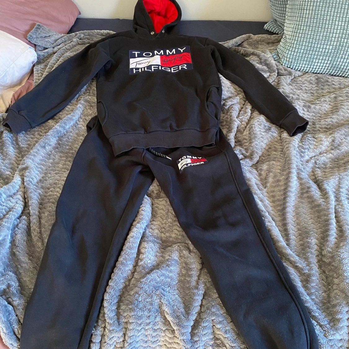 Tommy Hilfiger dress (svart)