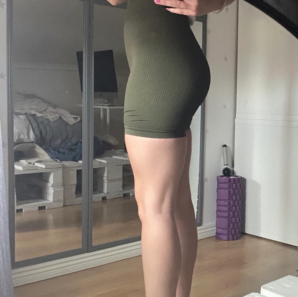 Militärgröna träningsshorts - 90