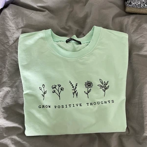 Tröja från shein - Tröja från shein i storlek L. Använd endast en gång, kommer inte till användning 