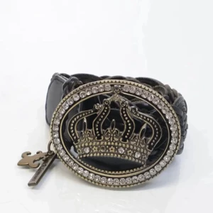 Coolt bälte  - Säljer detta coola bälte då jag inte har nån användning till det längre. Det är 120cm långt och man kan spänna hur man vill. Skriv vid frågor.👌