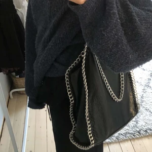 stella mccartney liknande väska - såld för 200