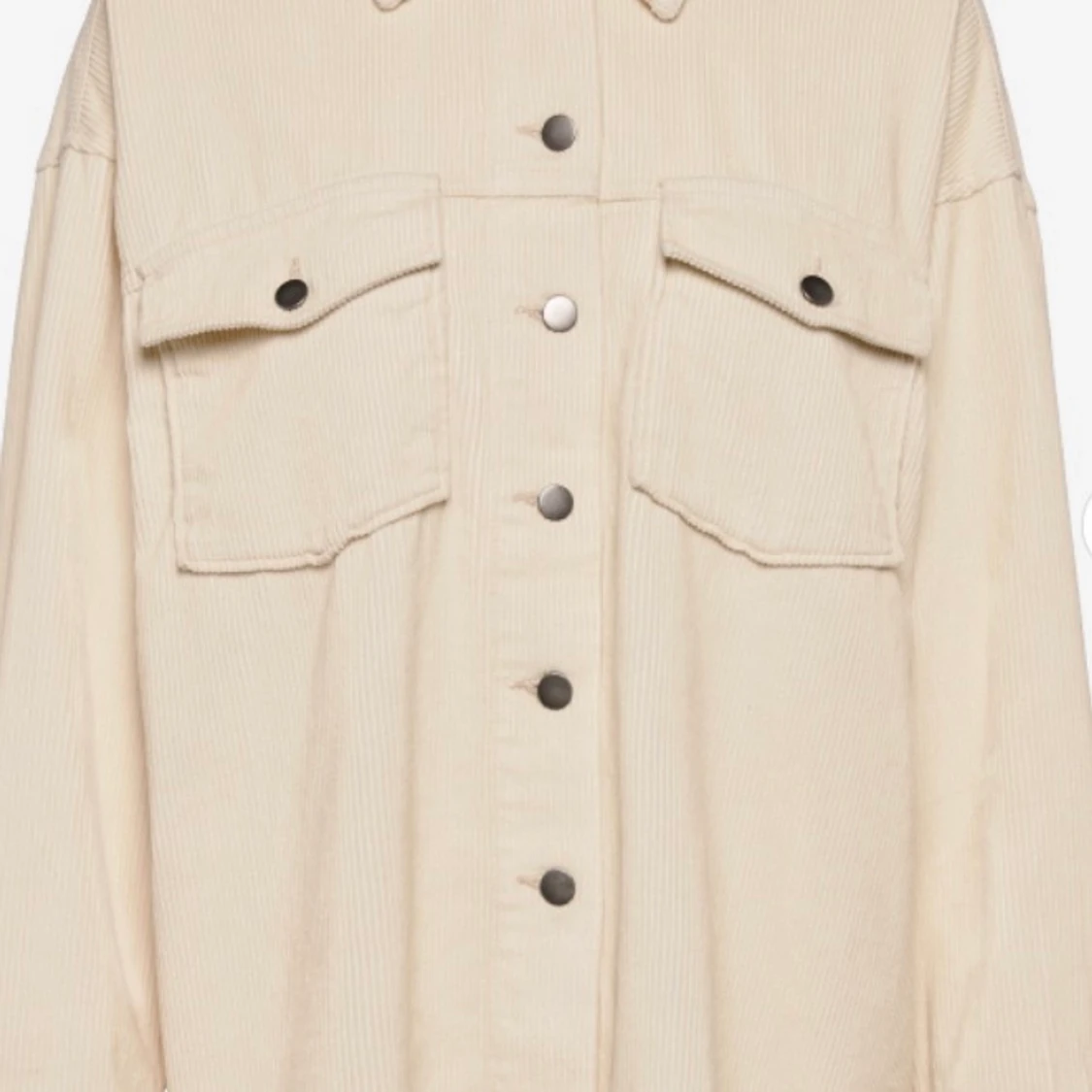 Krämvit ”jacka”