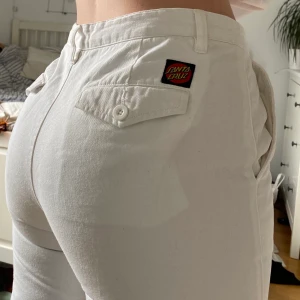 Vita Jeansshorts - Vita jeansshorts från Santa Cruz