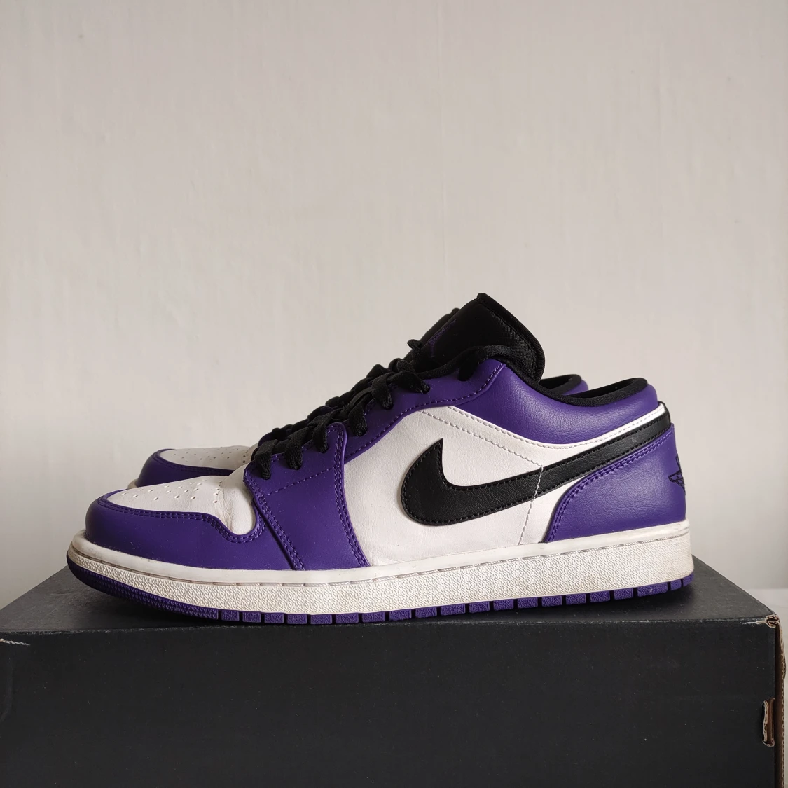 Jordan 1 Court Purple Low  - 90