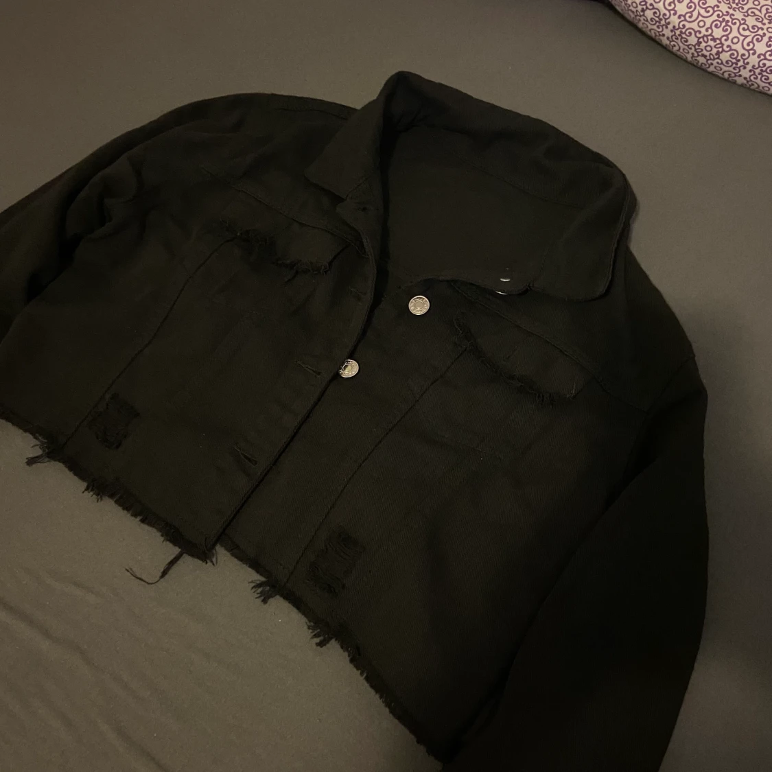 En kort jeans jacka - 91