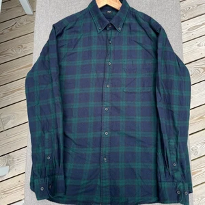 Uniqlo flanellskjorta - Flanellskjorta från Uniqlo. Stl M, nypris 500kr