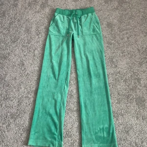 Säljer ett par Juicy byxor! - Har bara använt den 2 gånger!