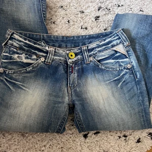 Jeans - Fina lågmidjade replay jeans som jag växt ur. Passar xs-s.