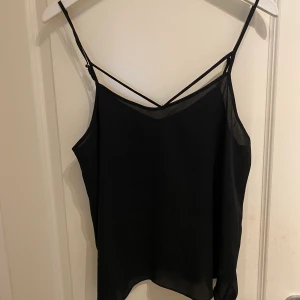 fest topp  - Fin topp från river island 🌺 