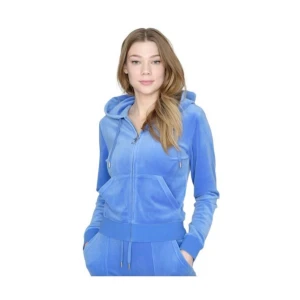 Juicy sett - Säljer mitt fina juicy sett. Det är köpt på MIINTO och är som helt nytt! Säljer pga av att jag inte hae använt det så mycket. Nypriss 1900 men säljer både byxor och kofta för 1100