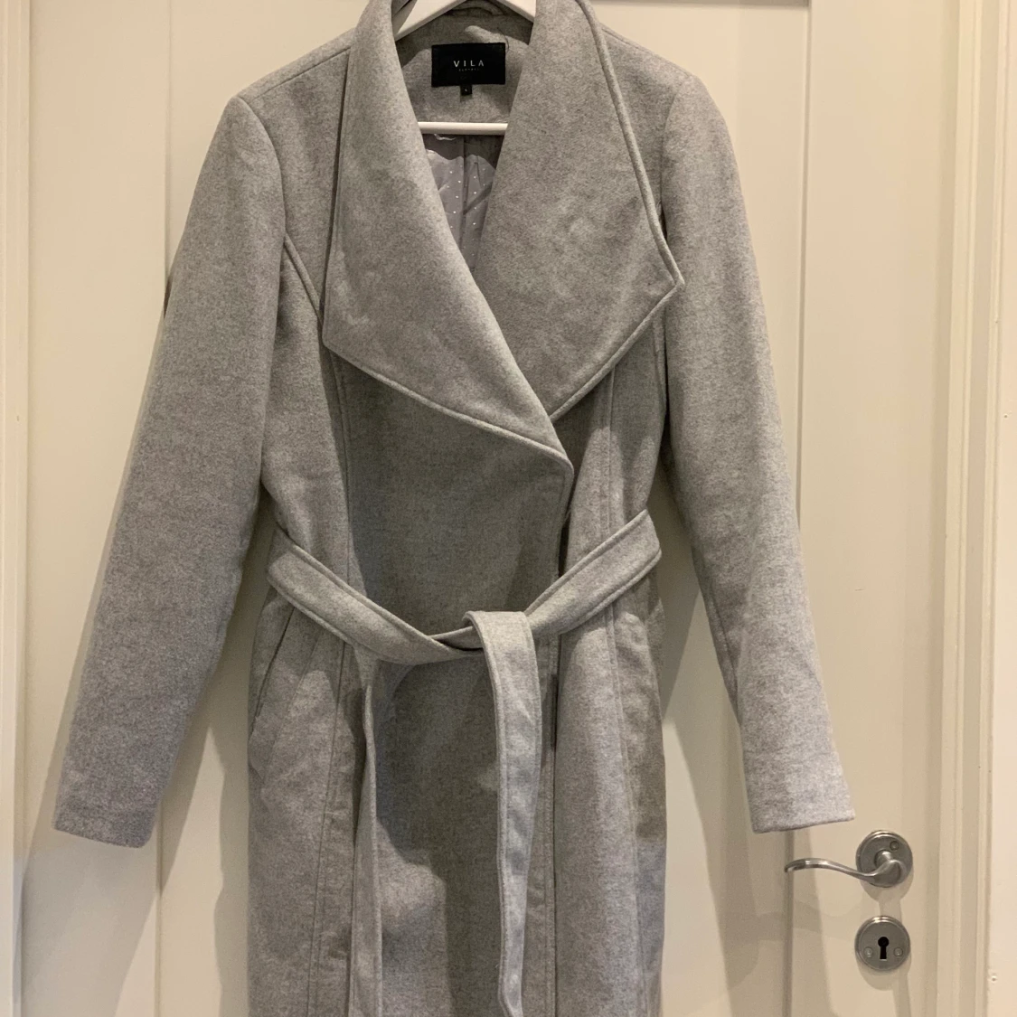 Vila Ljusgrå Kappa strl L