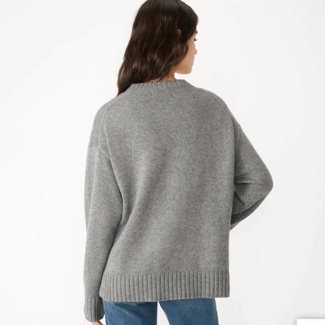 Grå stickad tröja  - 91