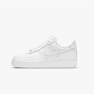 Nike air force 1 - Säljer helt nya Nike air force -. Aldrig använda. Kartongen kvar 🤍