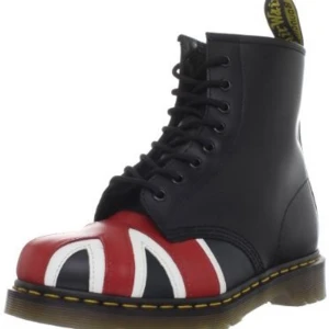 Dr Martens  - Storlek 39 Knappt använda   Så snygga men passar nt mig behöver större 
