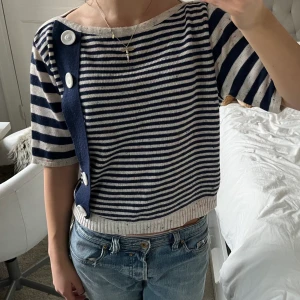 Topp!! - Jätte fin och cool randig topp!!