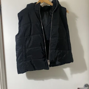 Väst  - Aldrig använd