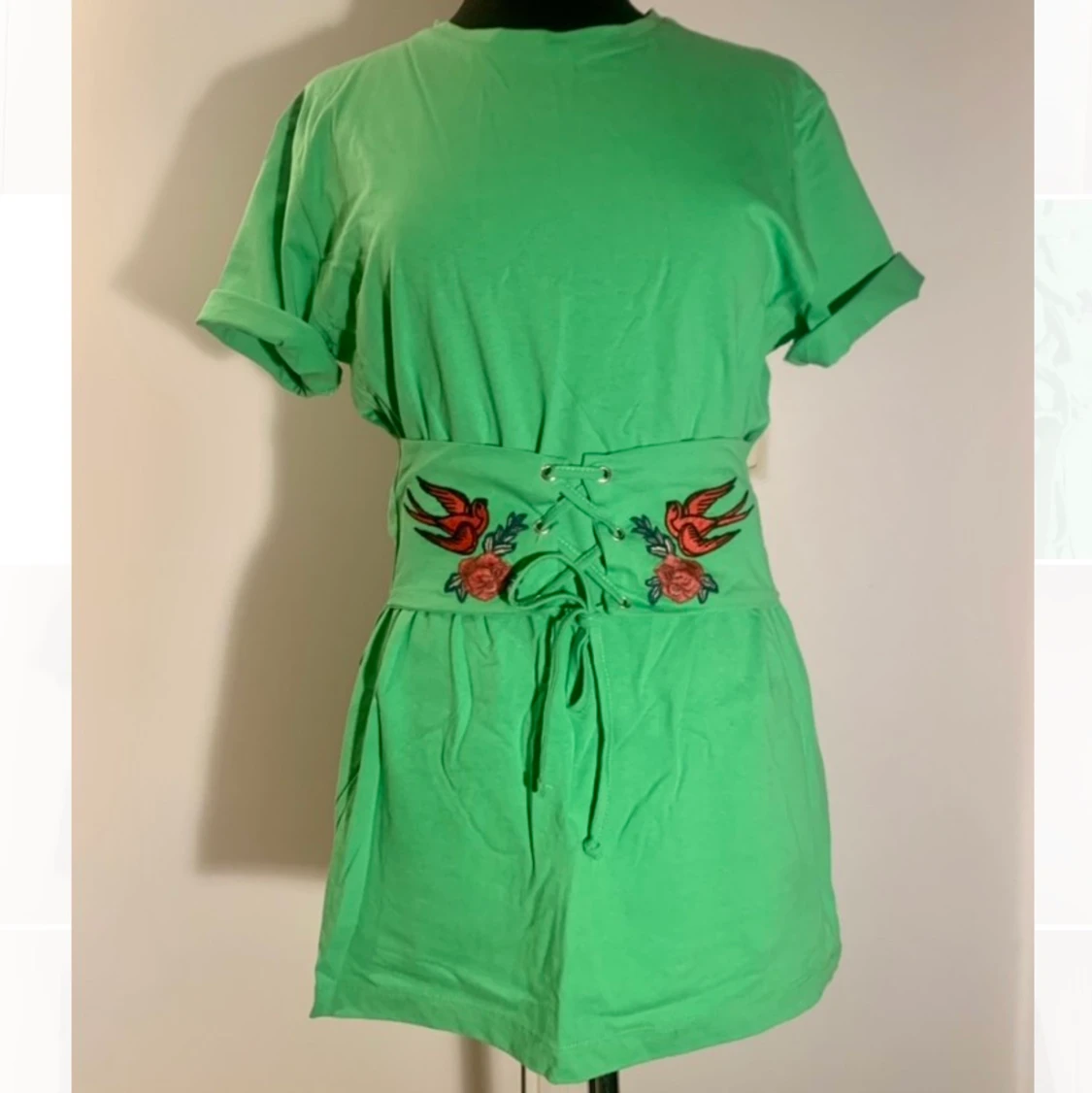 T-shirtklänning från Rokoko