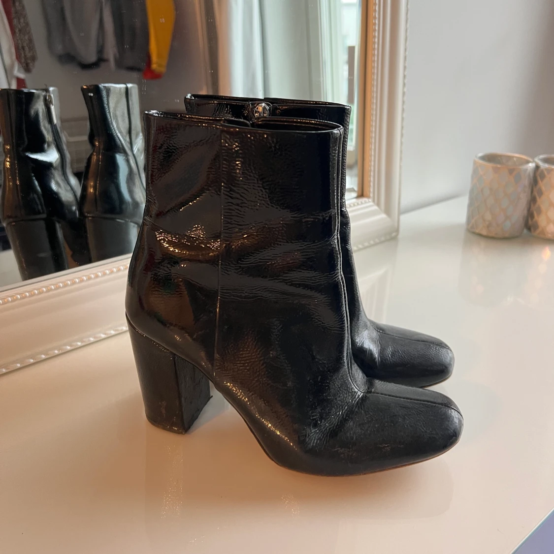 Svarta läder klackskor  - 90