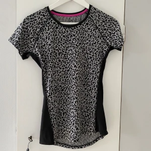 Träningstopp från h&m - Fin träningstopp från h&m